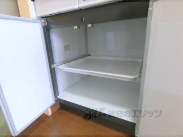 キッチン　下部収納