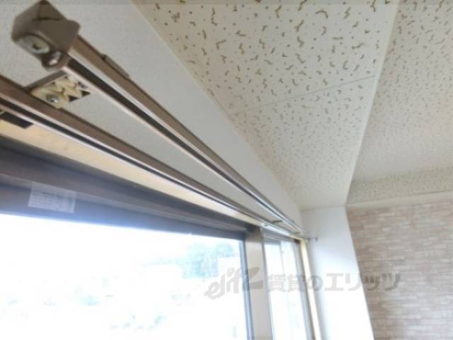 カーテンレール