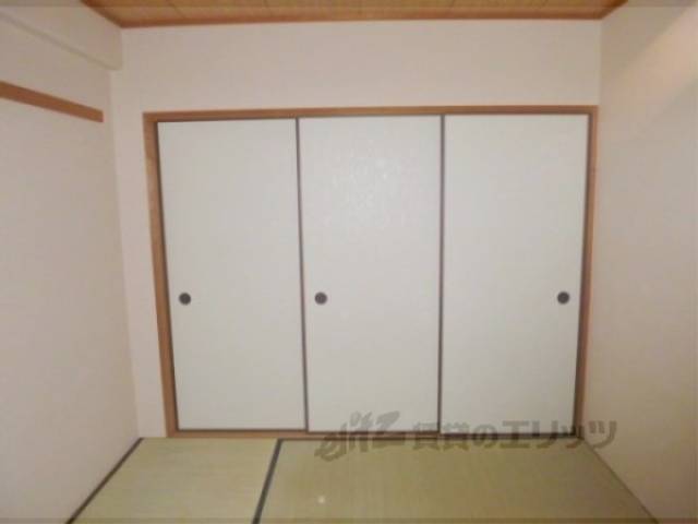 収納　押し入れ
