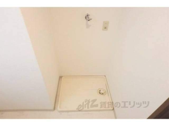 洗濯機置場　ダイニングキッチン