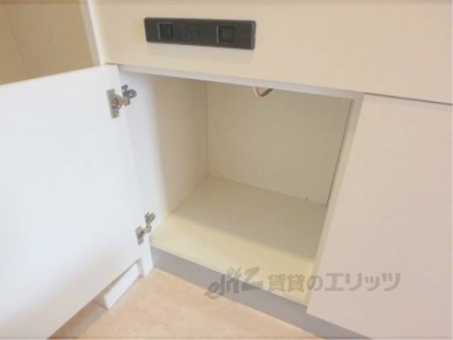 キッチン　下部収納