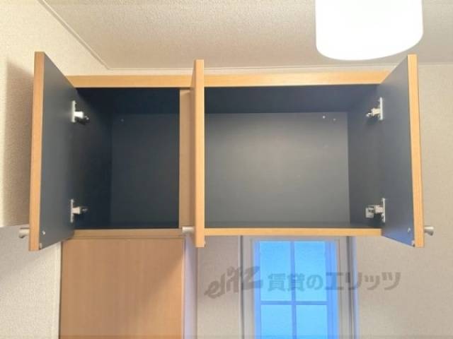 収納　下駄箱上