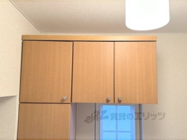 収納　下駄箱上