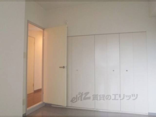 洋室　5.2帖