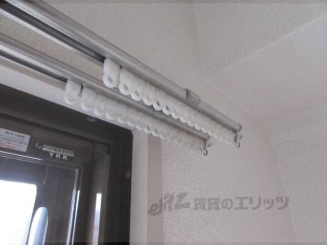 カーテンレール