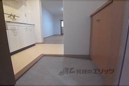 グランディール嵯峨室内写真1