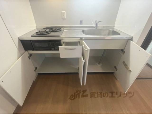 キッチン　下部収納