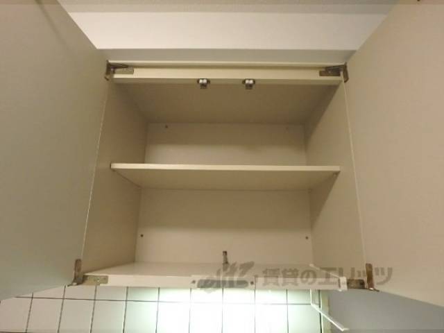 キッチン　キッチン上部収納