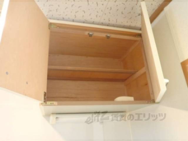 キッチン　キッチン上部収納