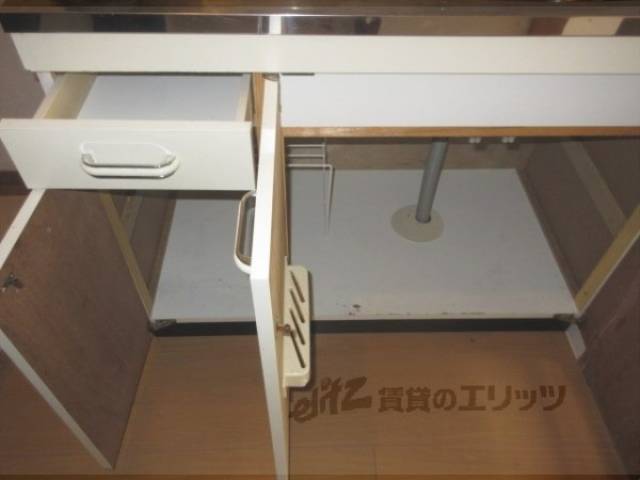 キッチン　キッチン下部収納
