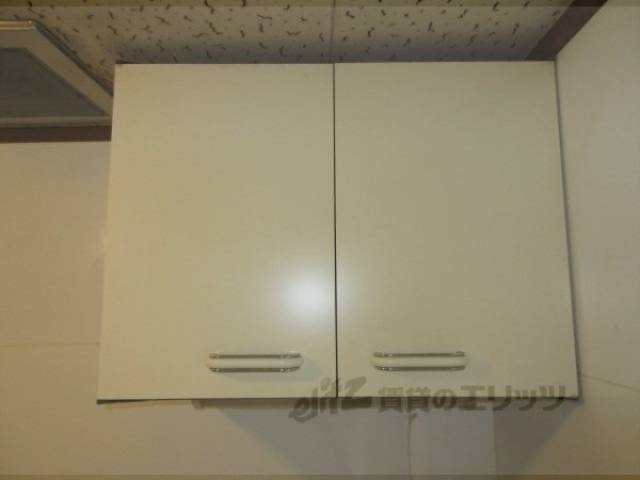 キッチン　キッチン上部収納