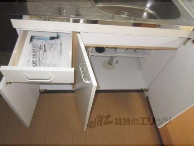 キッチン　キッチン下部収納