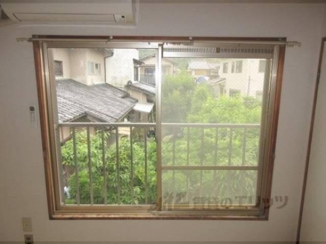 ベランダ　ベランダ窓