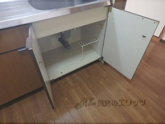 キッチン　下部収納