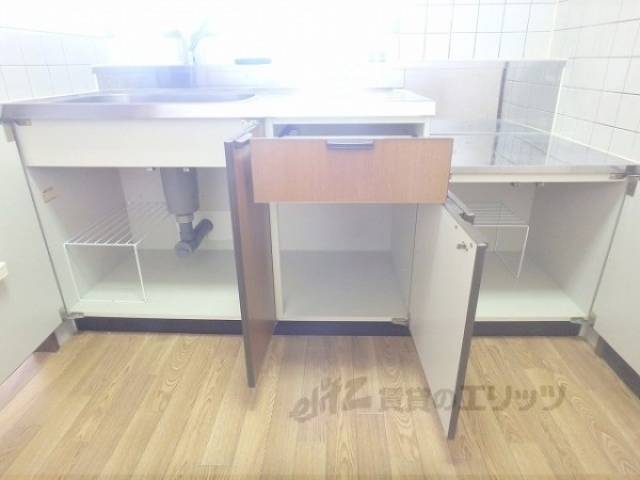 キッチン　収納