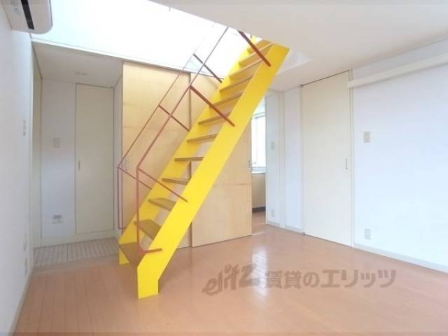 洋室　6.3帖