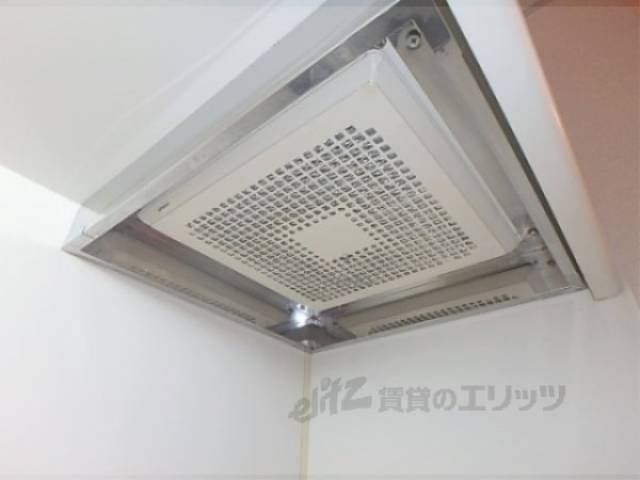キッチン　換気扇