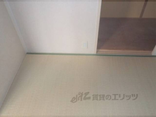 和室　コンセント