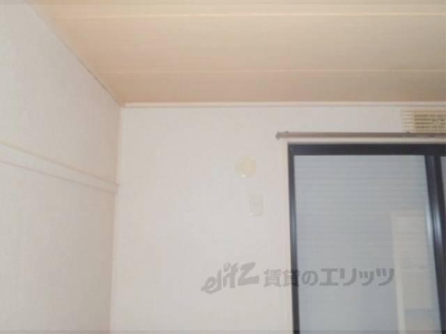 和室　エアコン設置場