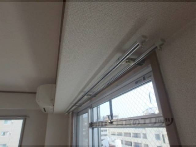 カーテンレール