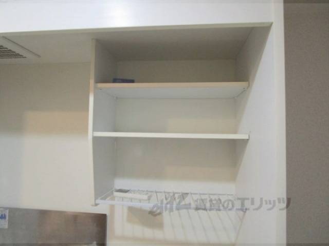 キッチン　上収納