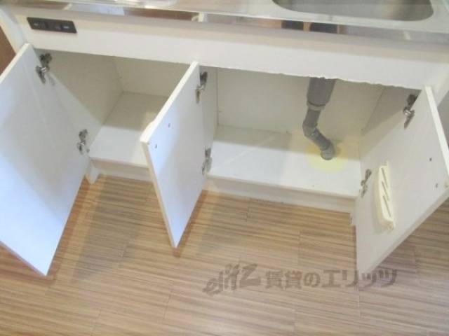キッチン　下収納