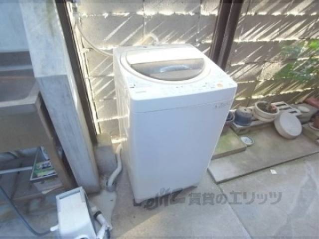 洗濯機置場　共同ランドリー