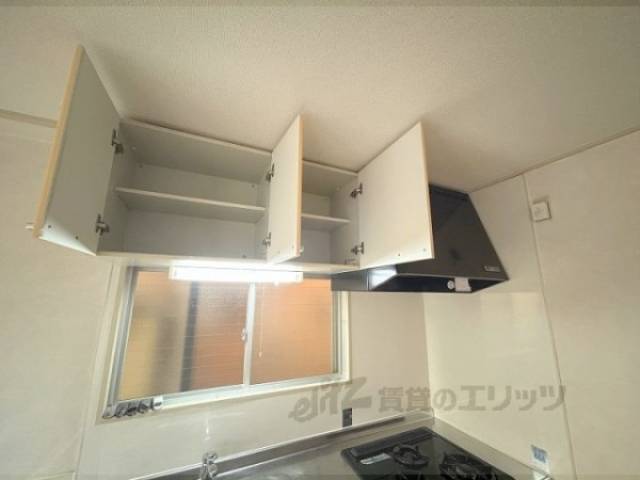 キッチン　キッチン上部収納