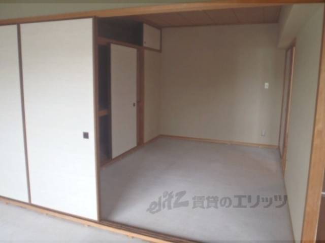 和室　畳張替え中