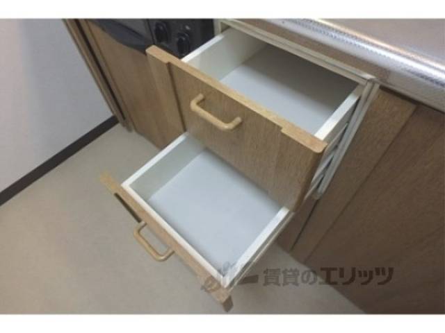 キッチン　キッチン下部収納