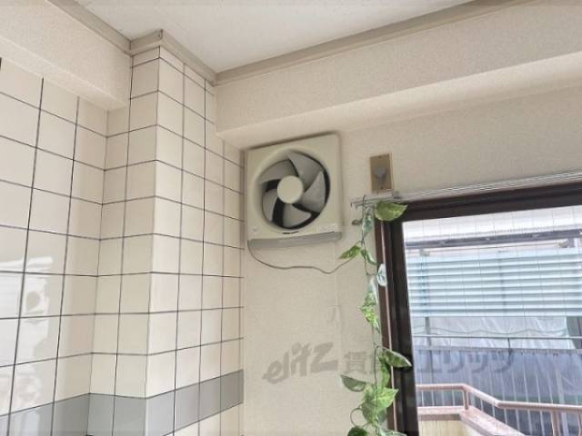 キッチン　換気扇