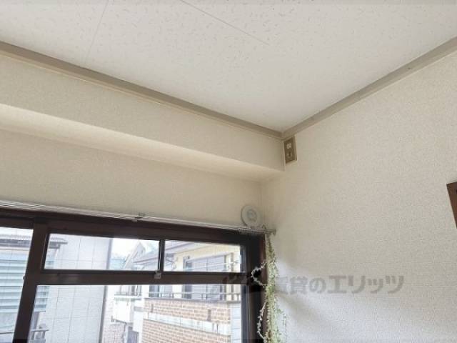 エアコン　設置位置