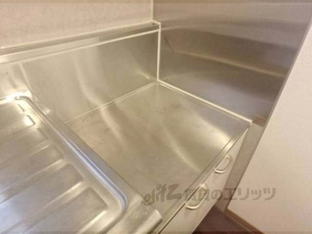 キッチン　コンロ置場