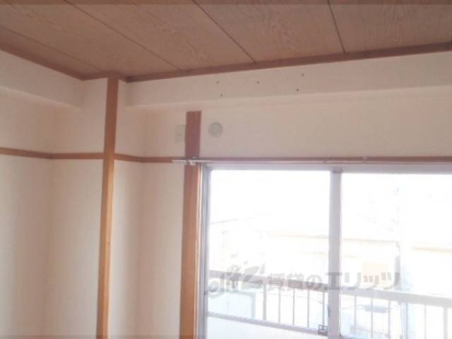 洋室　エアコン設置箇所