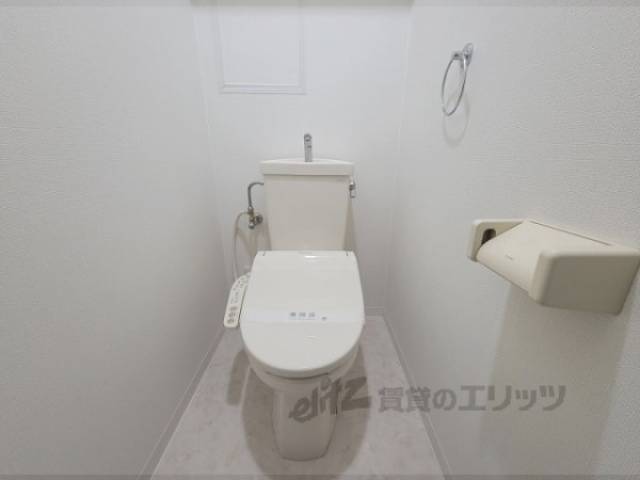 トイレ　押入