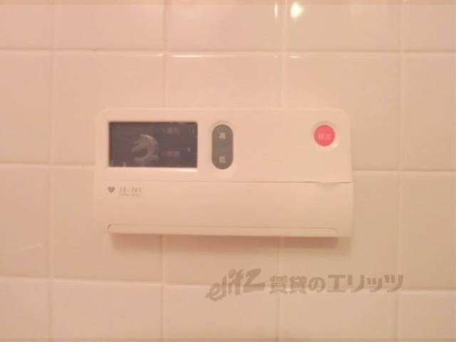 給湯器リモコン　浴室内ボタン