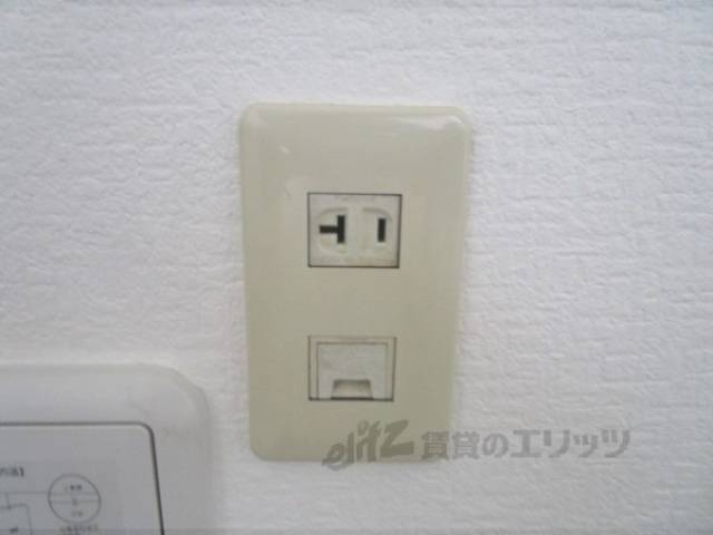 居室　コンセント