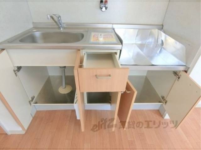 キッチン　下部収納