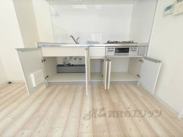 キッチン　下部収納