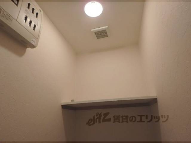 トイレ上部棚
