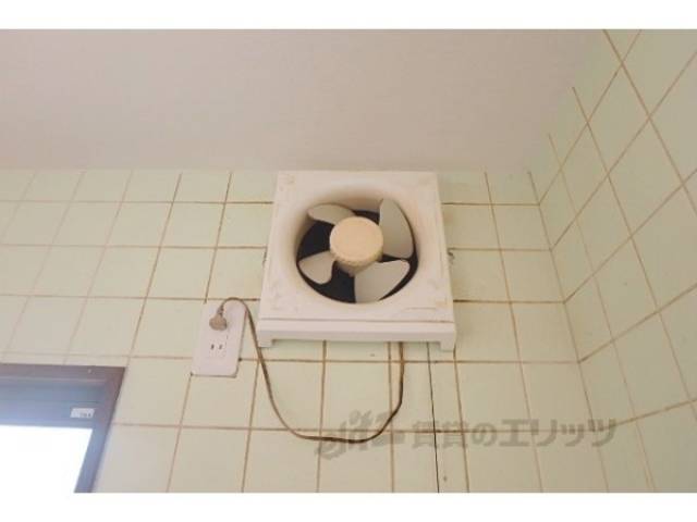 キッチン　換気扇