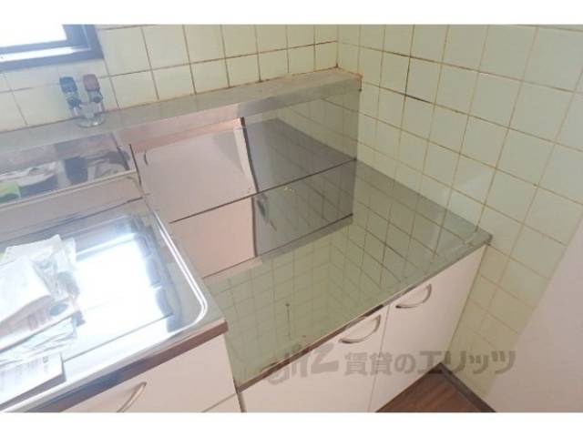 キッチン　コンロ設置場所
