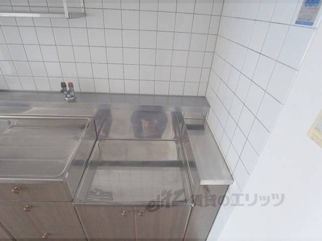 キッチン　コンロ置き場
