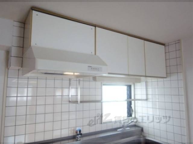 キッチン　キッチン上部収納