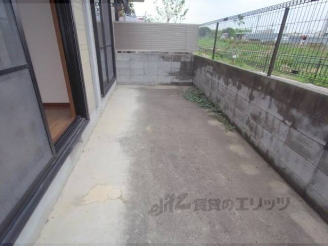 ベランダ　庭