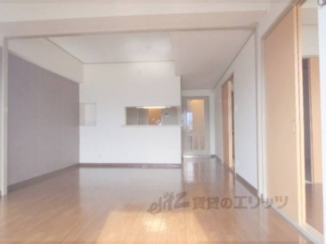 リビング　収納