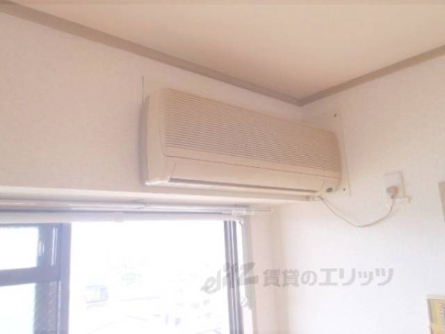 洋室　エアコン