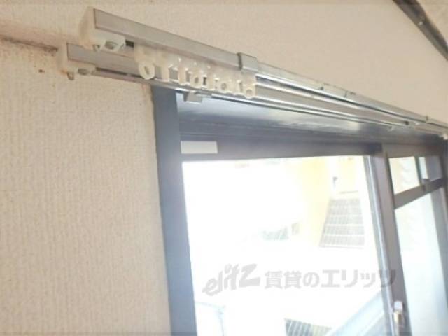 カーテンレール