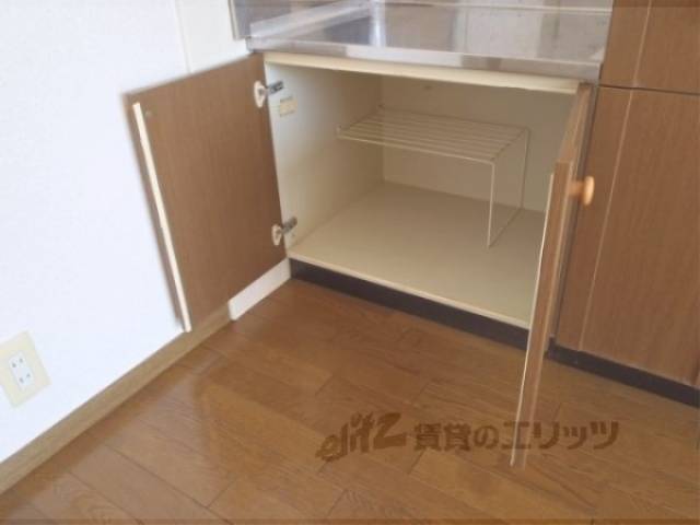 キッチン　キッチン下部収納