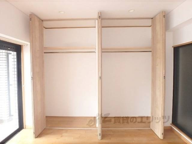 リビング　クローゼット